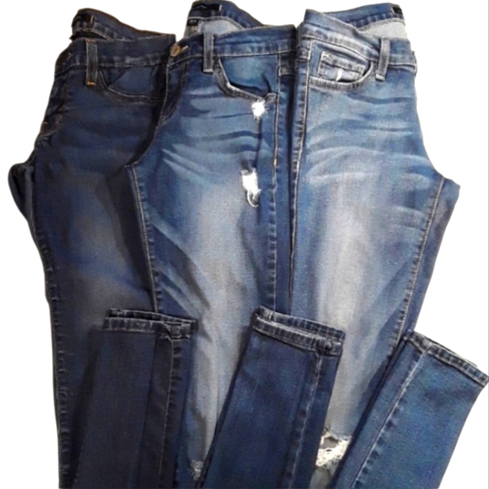 Flying Monkey Skinny Blue Jeans. Girl's Size: W24x29L;W24x29L;W25x29L.